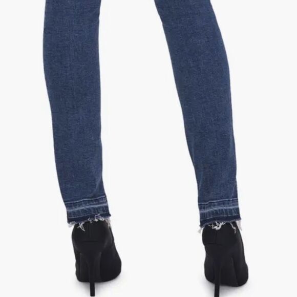 Good American Good Leg Skinny Jeans - Picture 5 of 12